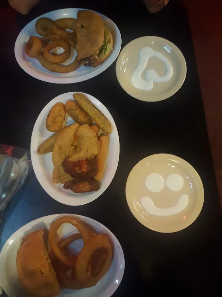 Bacon Cheeseburger w Onion Rings